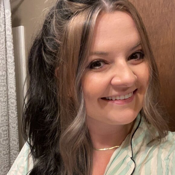 Meet your Posher, Brandy - Picture 12 of 15